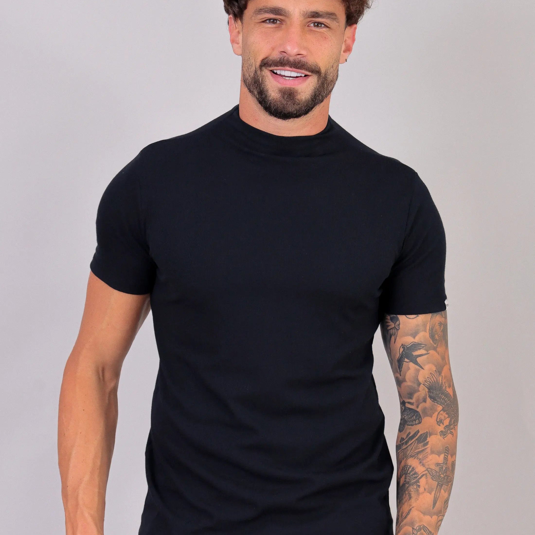Preto2_1_a328669f-0d5d-4769-a800-1860ba9ed81a.jpg