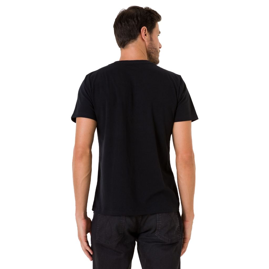 Camiseta Masculina Cotton Pima Premium | Malha Encorpada e Alta Elasticidade